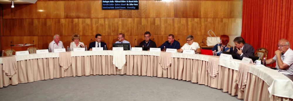 V�rosh�za - �nkorm�nyzat 